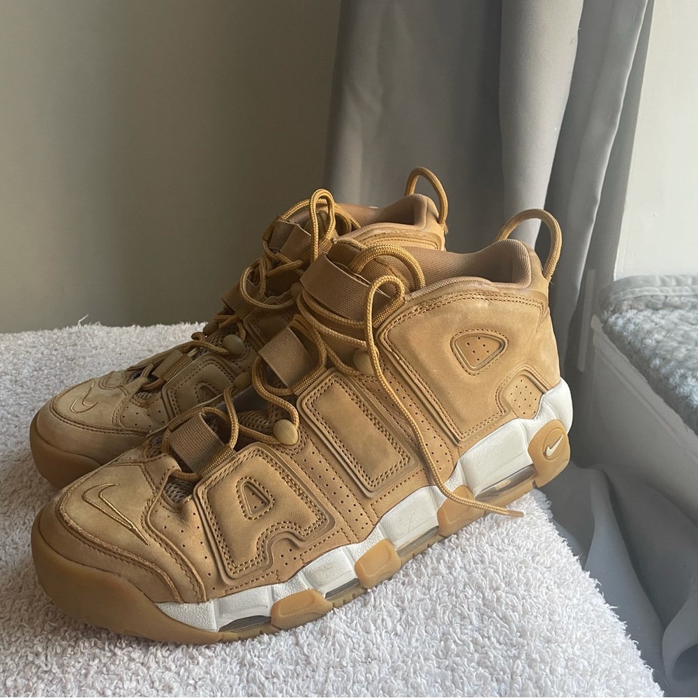 Nike 2017 Air More Uptempo Premium in ‘Wheat’. No signs of wear. Men’s size 12